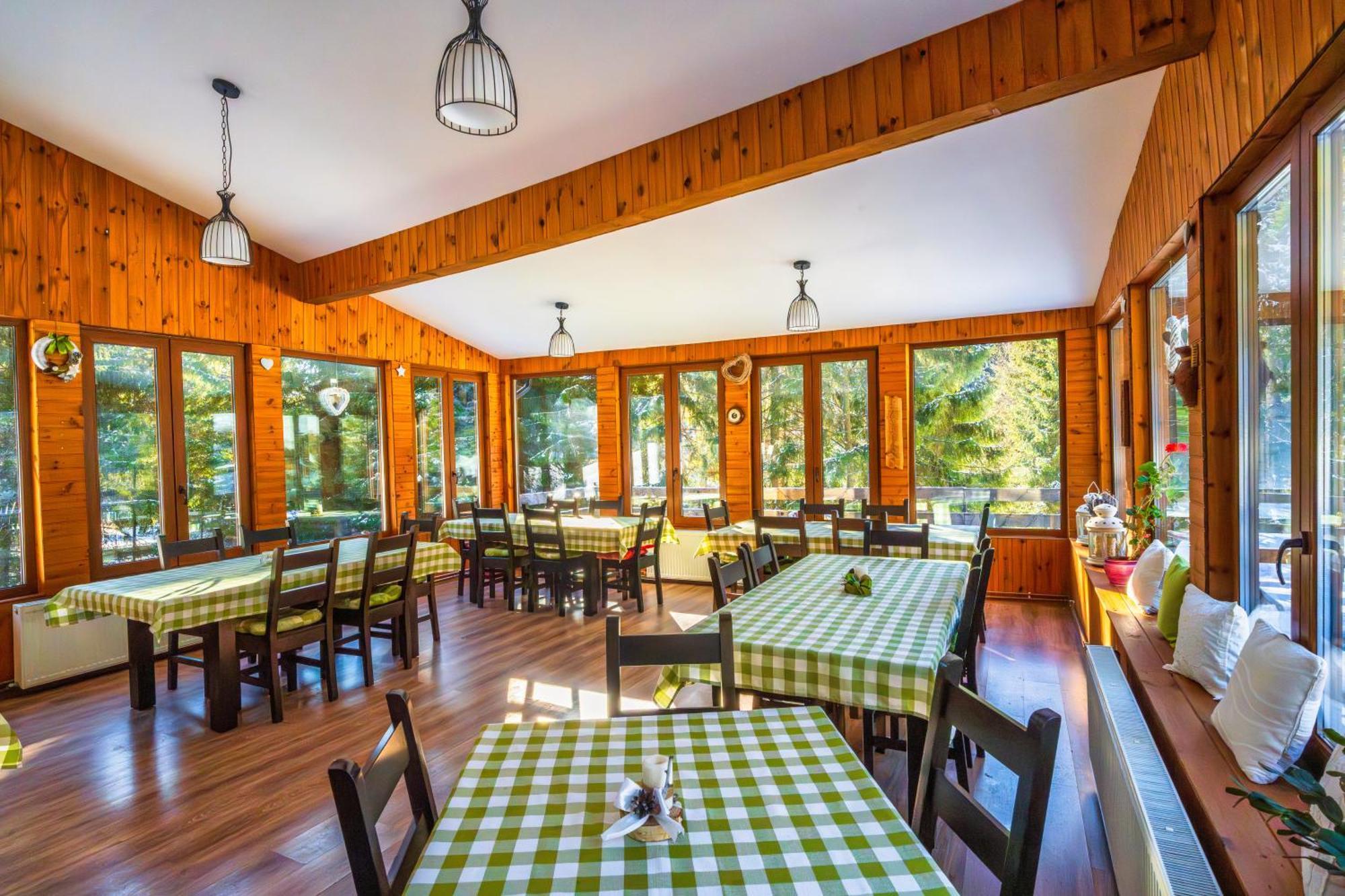 Tirol Panzio Bed & Breakfast Harghita-Băi Exterior foto